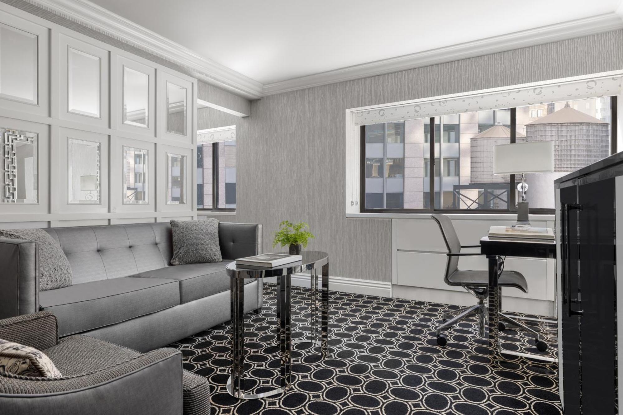 King Suite Balcony,1687466088:JPEG