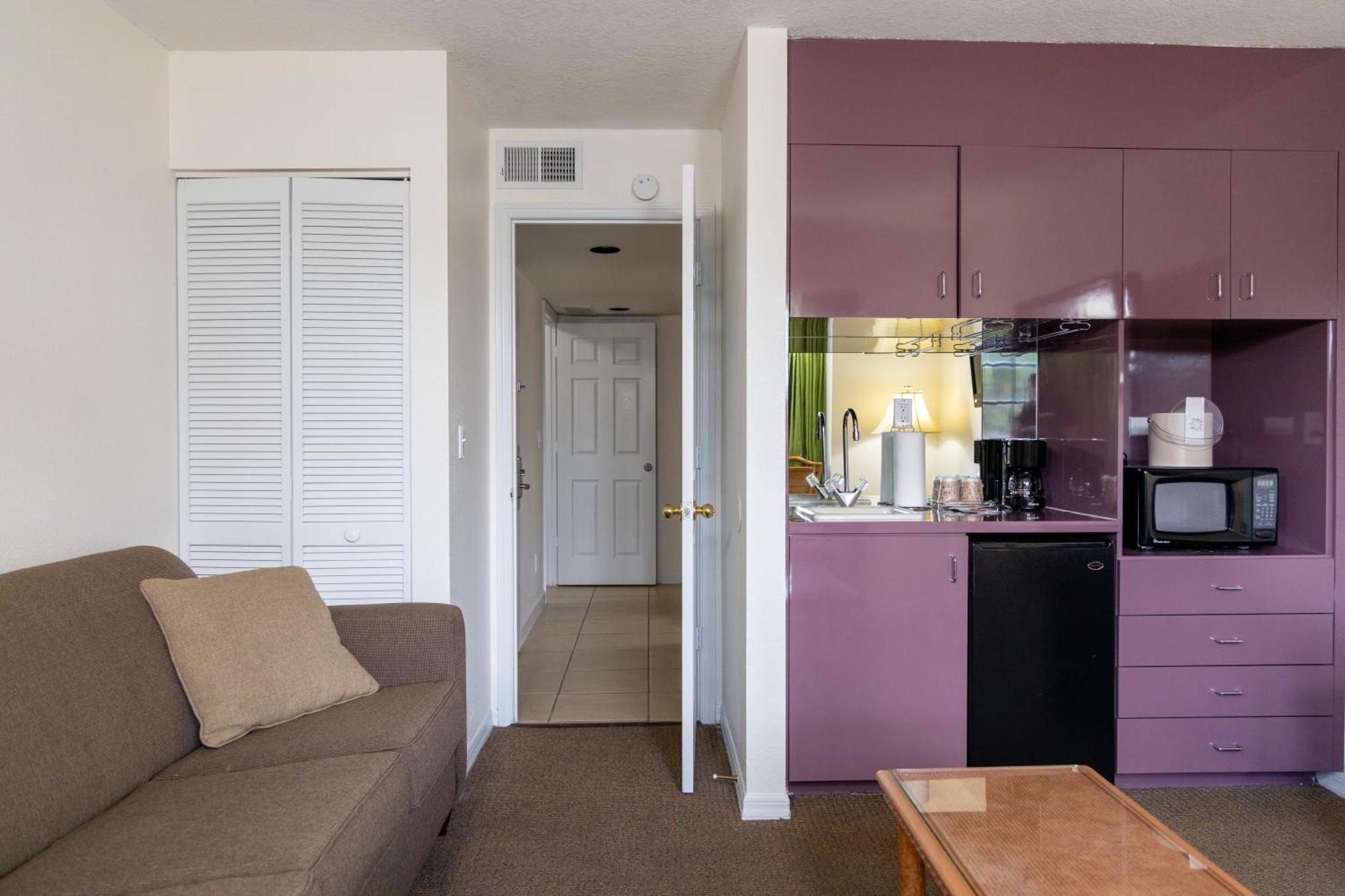 Mini Suite