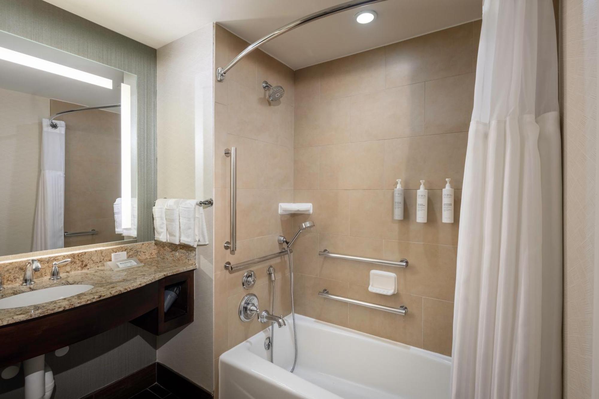 Chambre avec 2 Lits Queen-Size - Pour Personnes Malentendantes