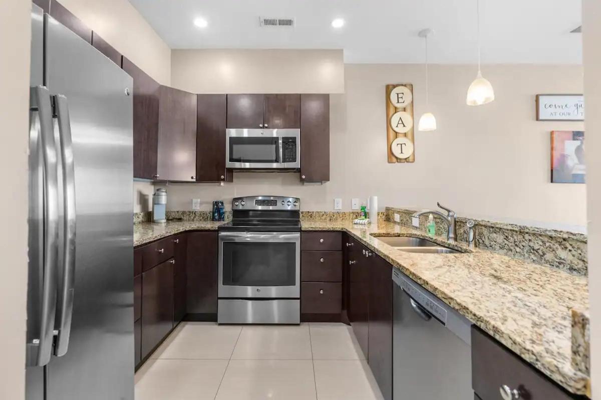 Two-Bedroom Deluxe Apartment