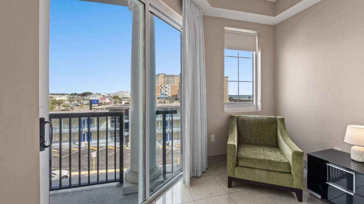 Two-Bedroom Deluxe Apartment