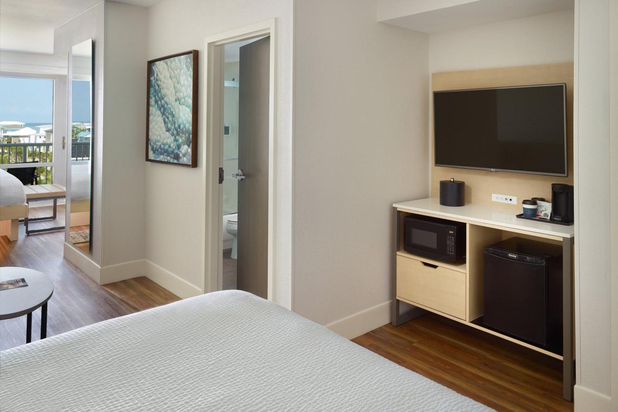 Studio mit Queensize-Bett und Balkon