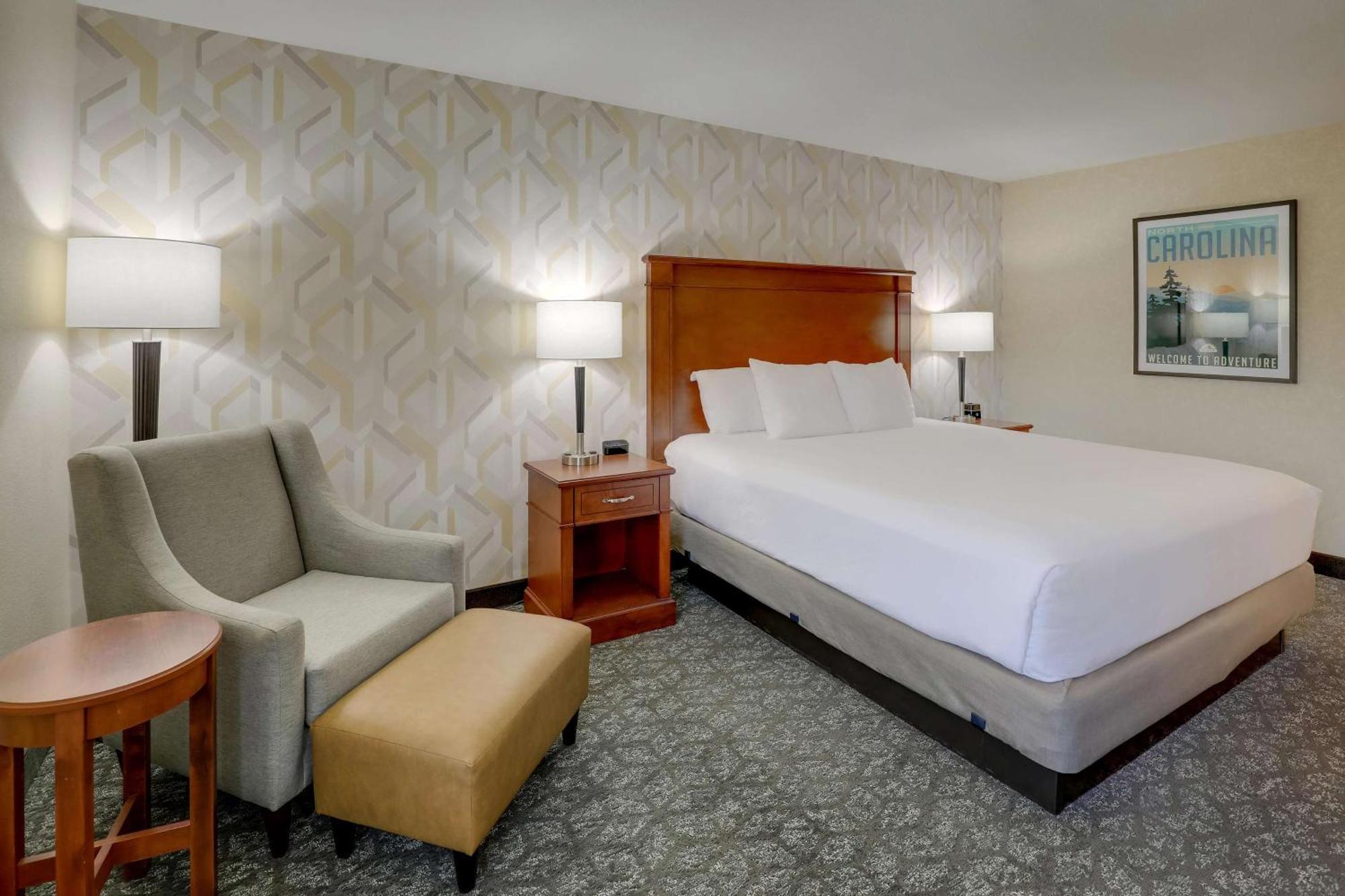 Deluxe King Room – High Floor