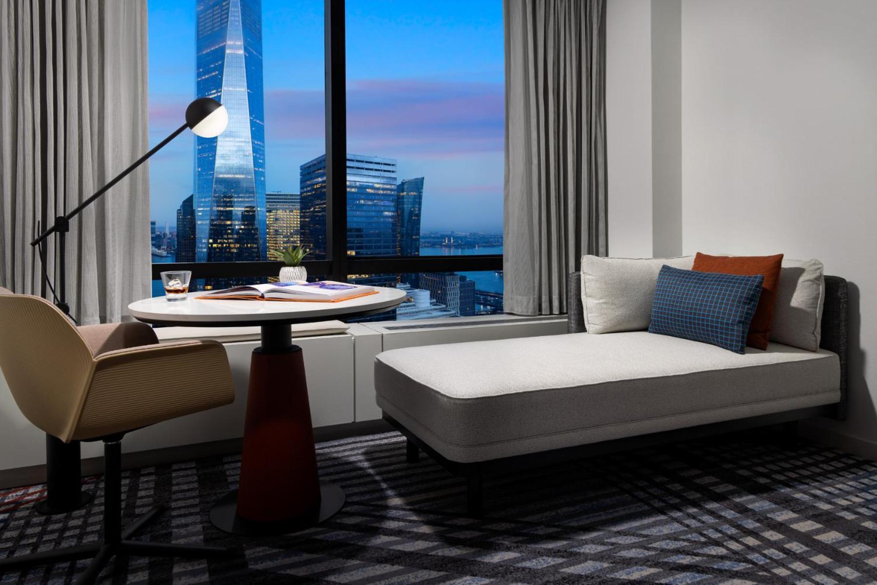 Premier King - Hudson River View - High Floor