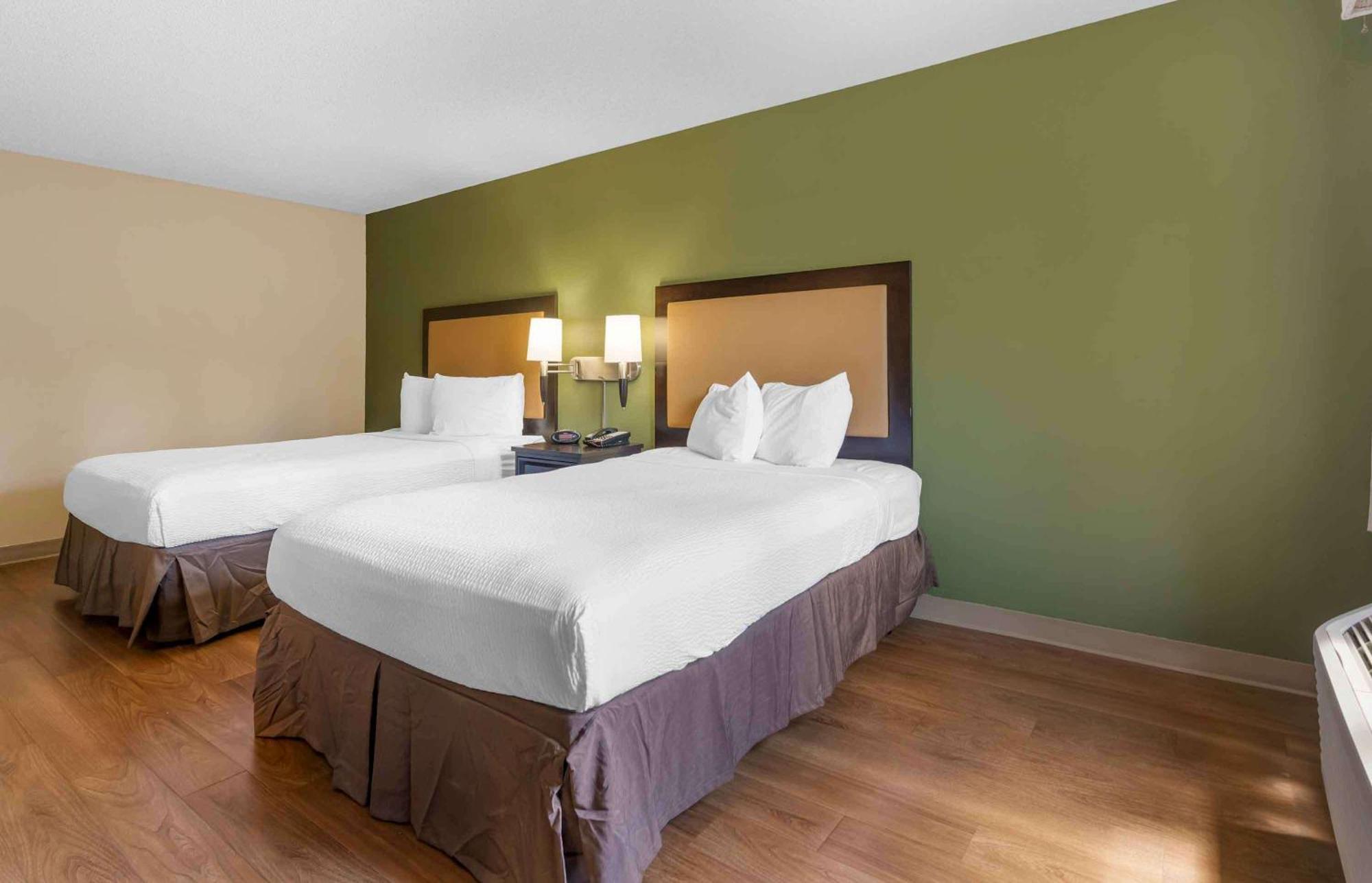 Deluxe Studio 2 Double Beds Non-Smoking