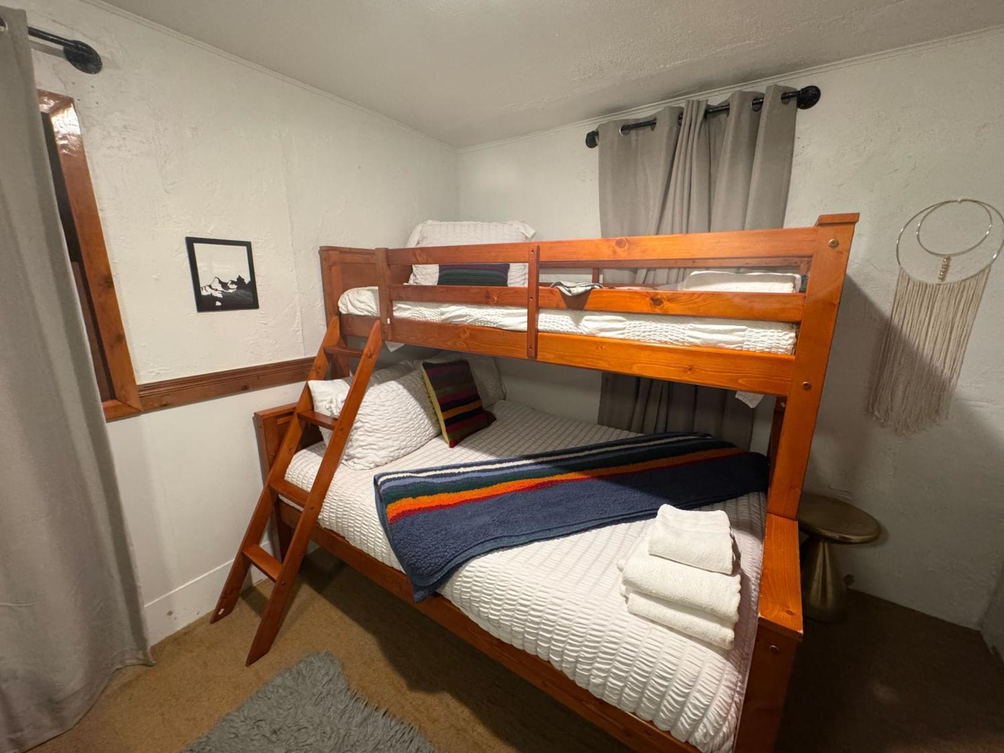 Deluxe Family Suite