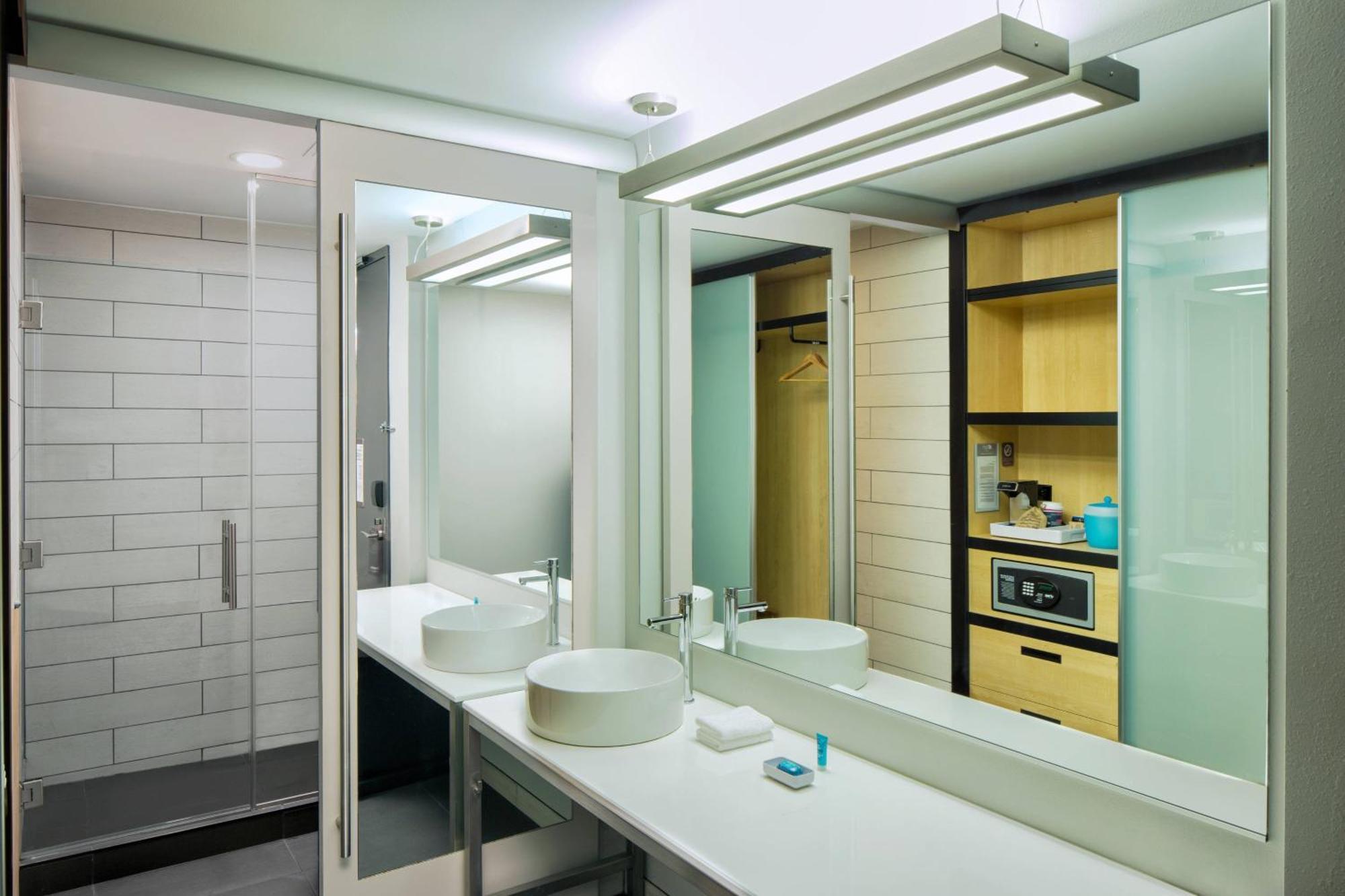 Chambre Lit King-Size Aloft