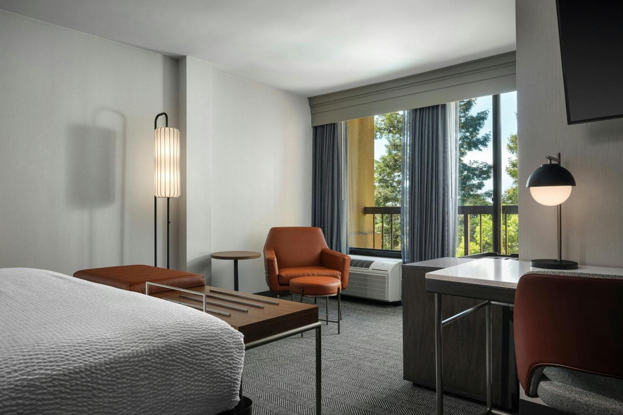 King Room Balcony Sofa Bed