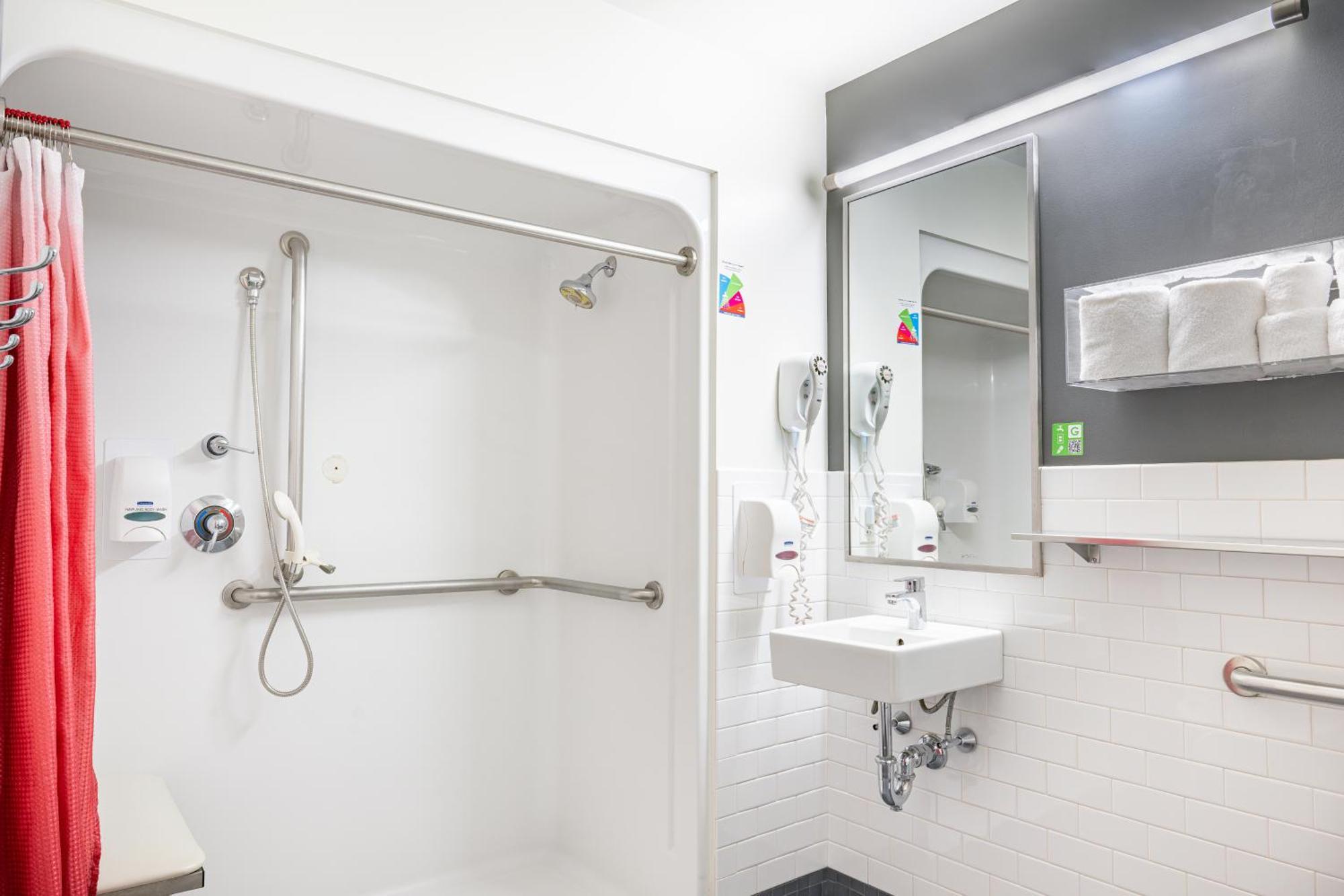 Private Queen Room Ensuite