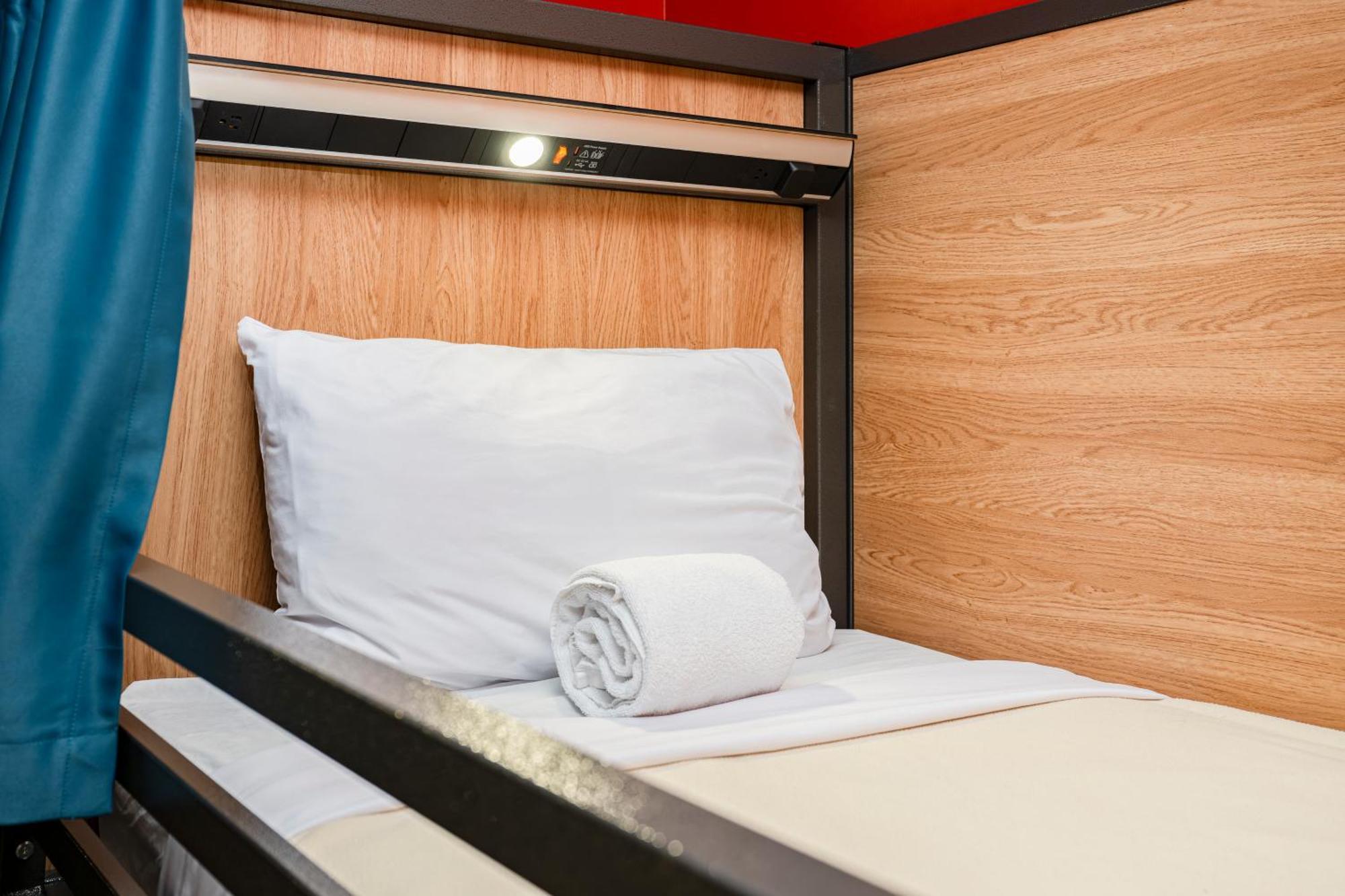 Bed Women's 8-Bed Dormitory