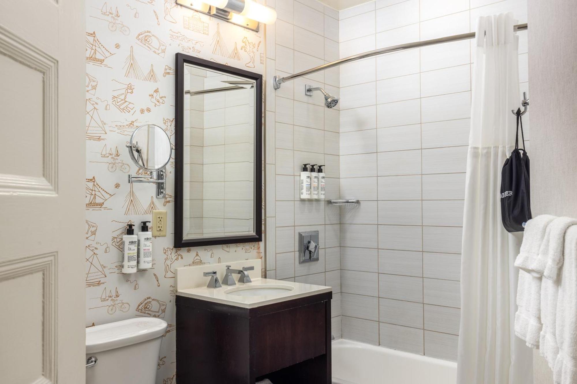 Queen Room - Disability Access,1632988447:JPEG