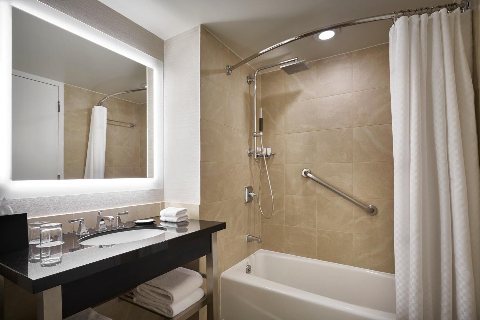 Traditional Guest room 1 King