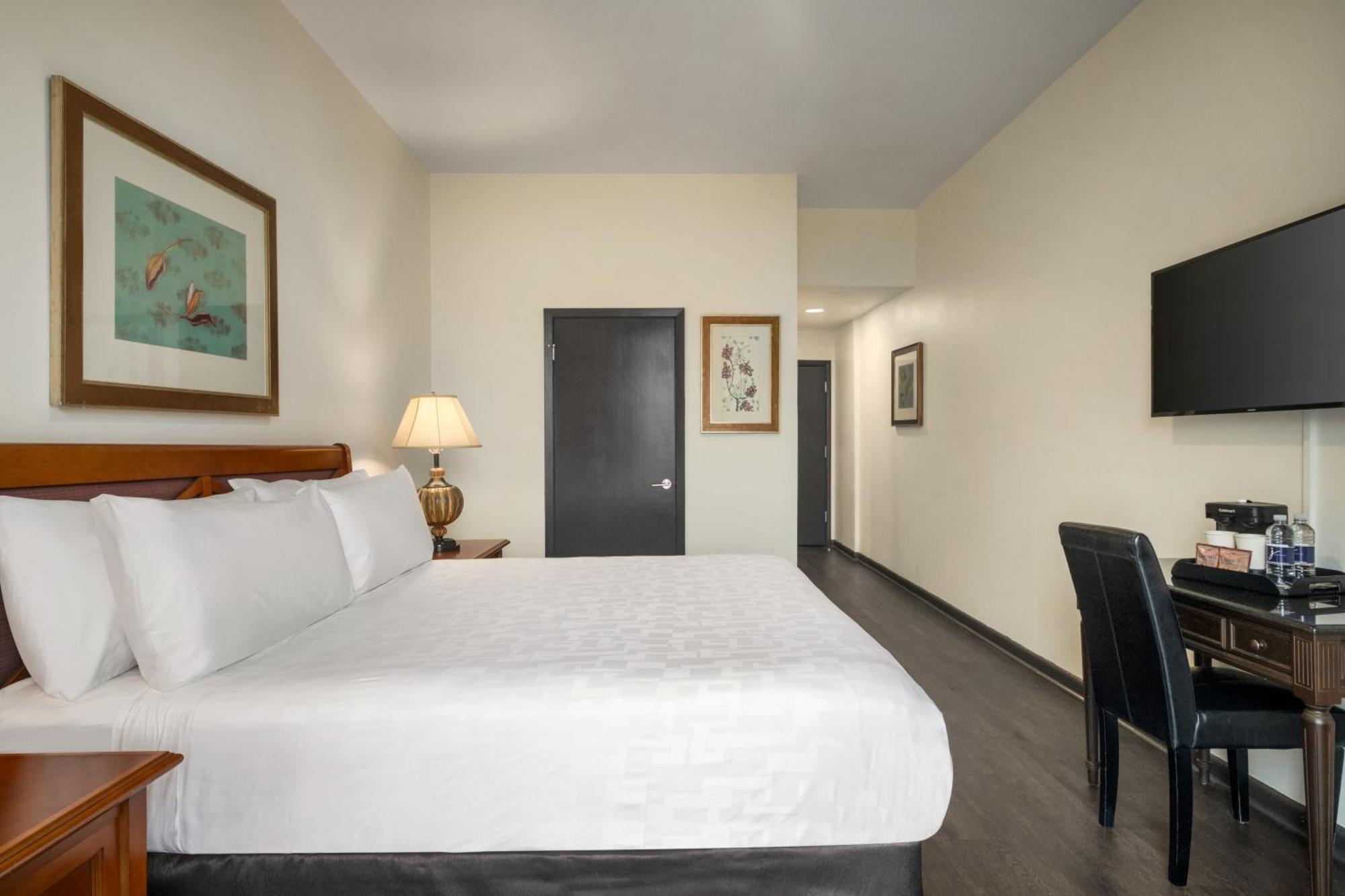 Chambre Lit King-Size avec Balcon