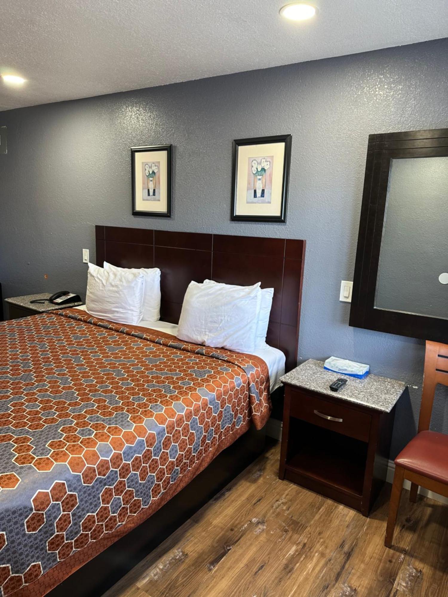 King Room