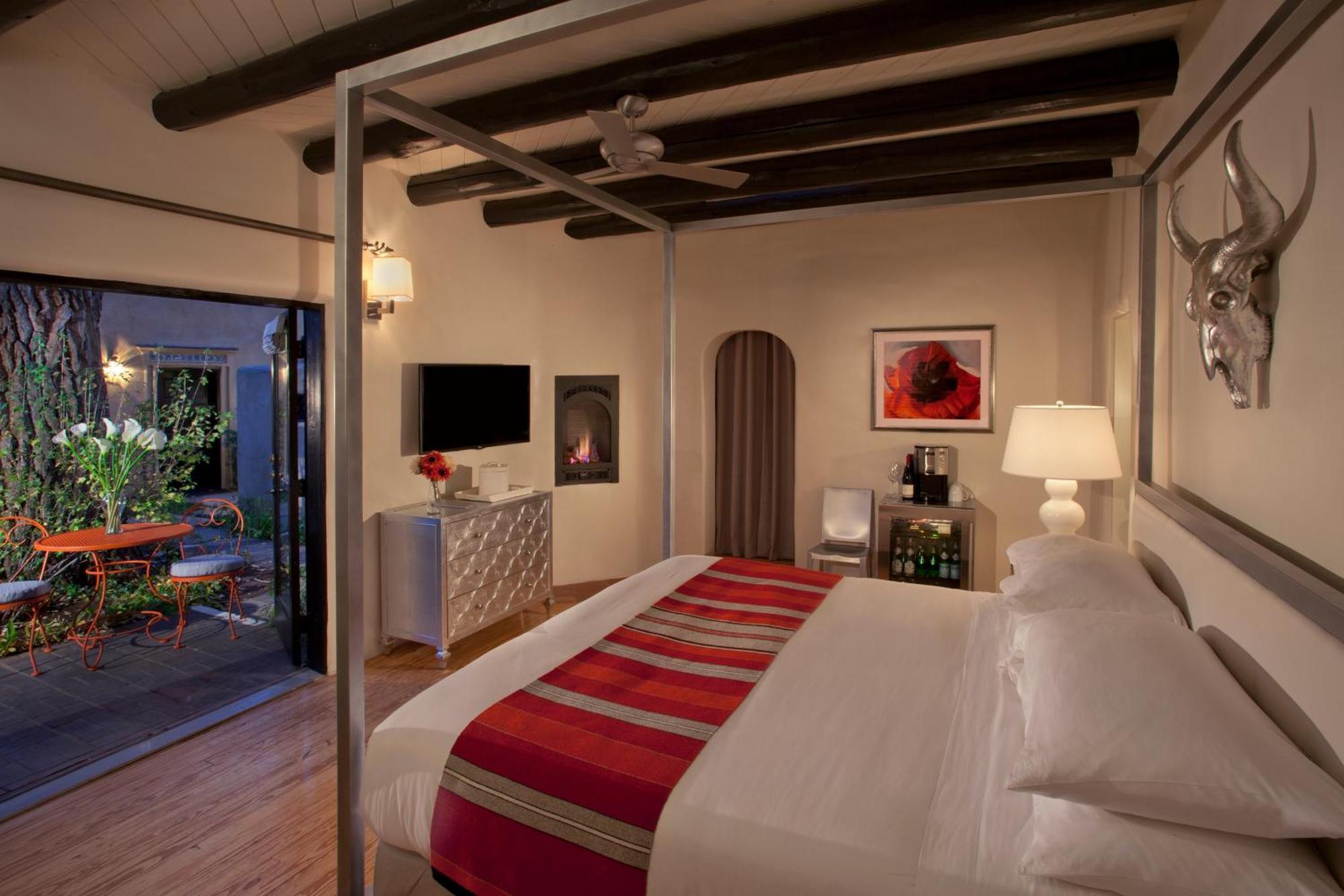 Double Room,1653542119:JPEG