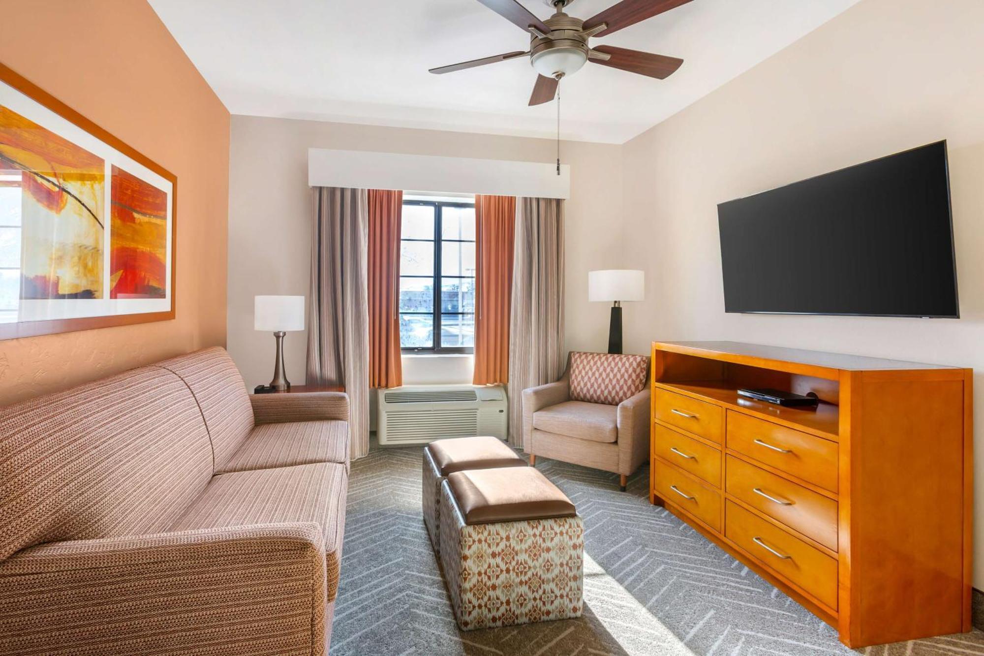 One-Bedroom King Suite Sofa Bed