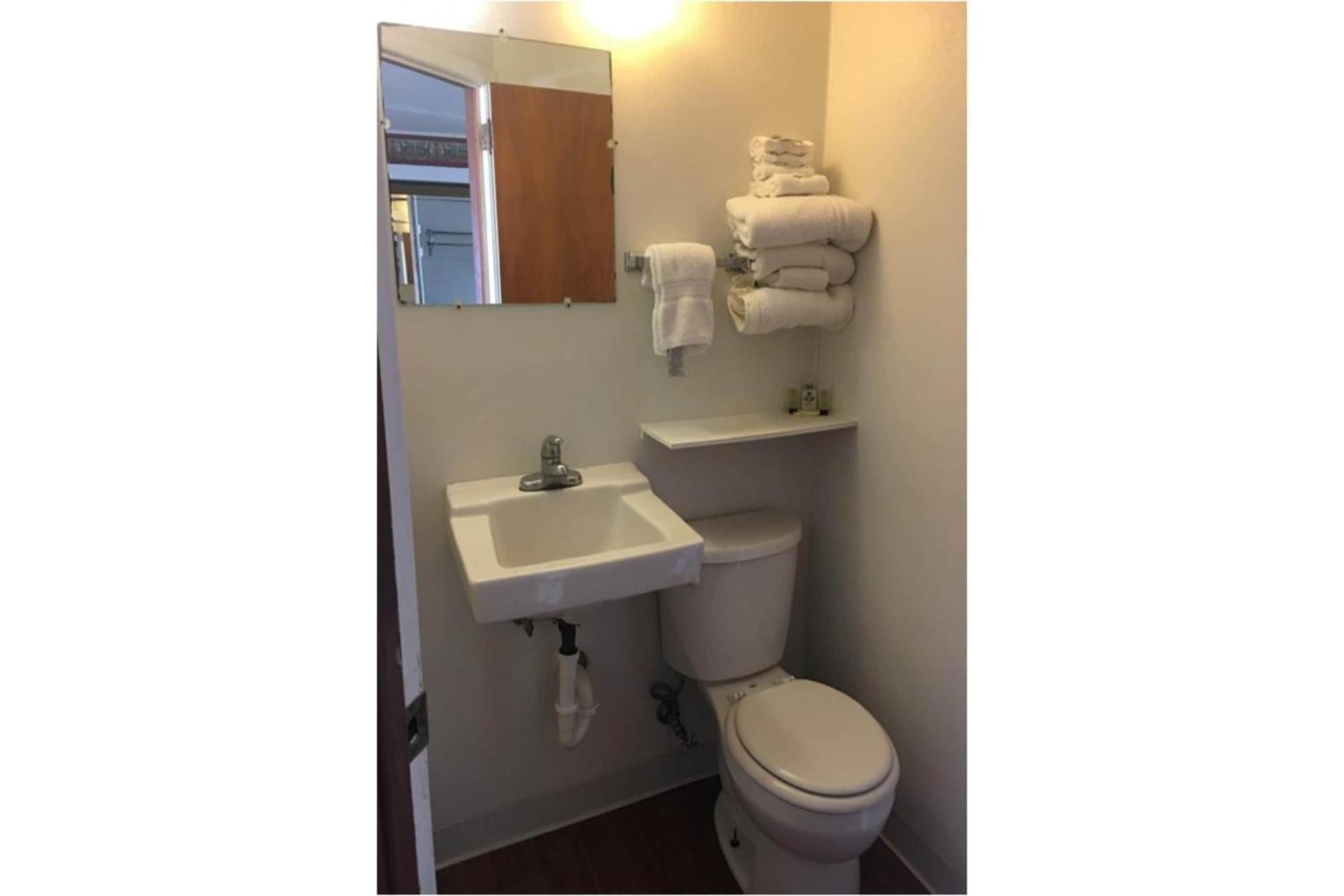 2 Full Beds Non-Smoking,1658113361:JPEG