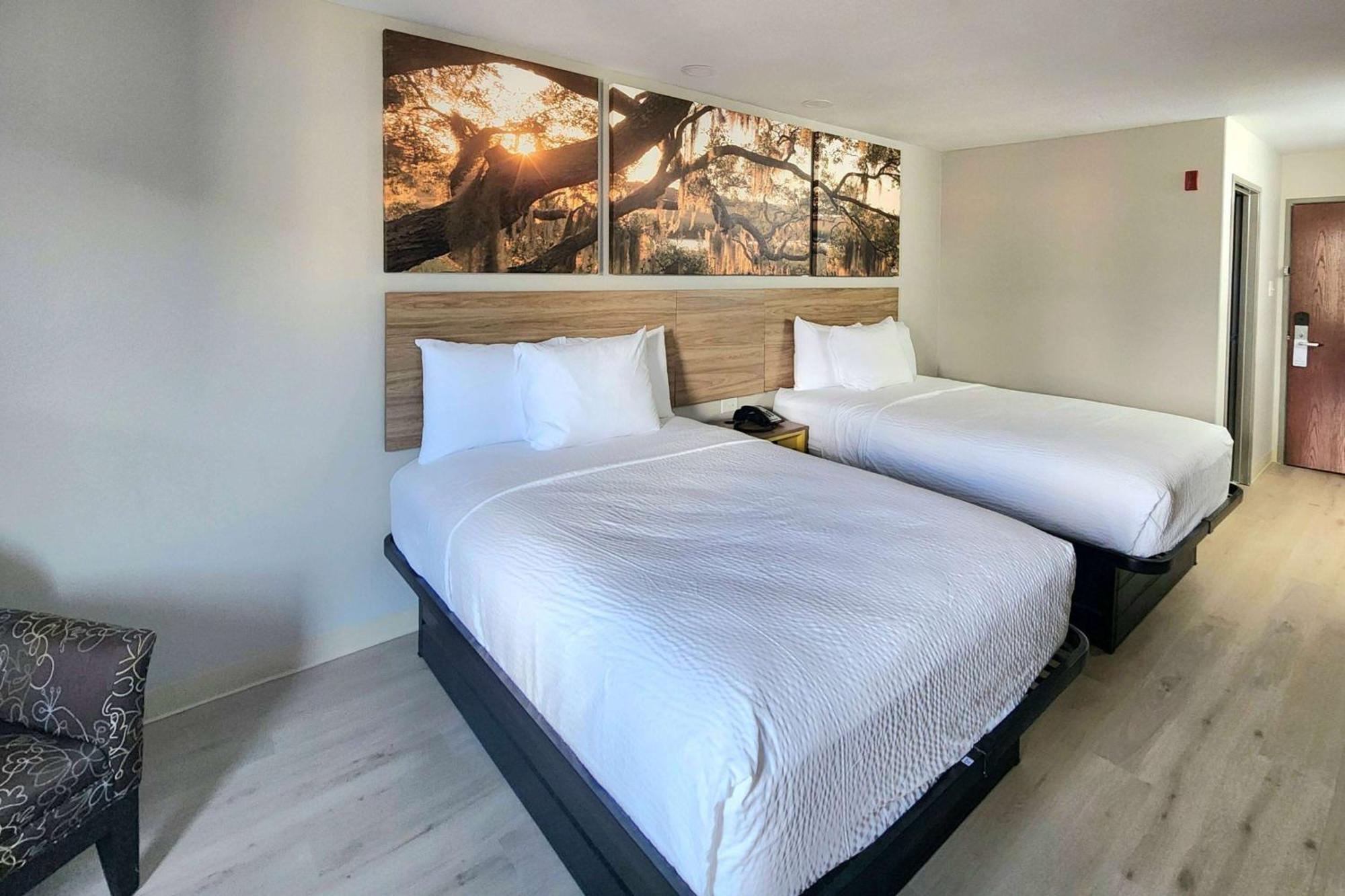 Double Room Two Double Beds Non-Smoking