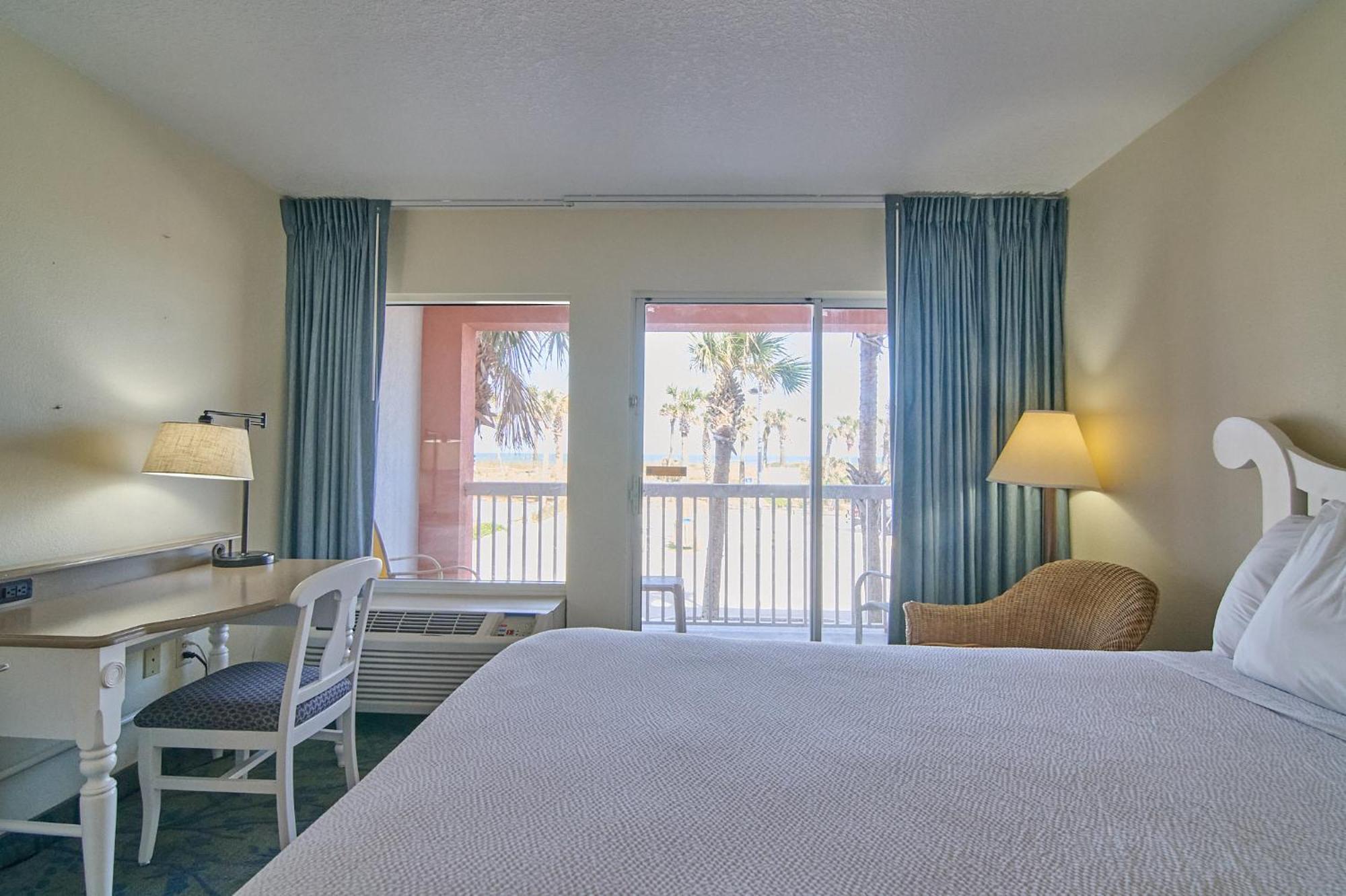 First Floor Queen Room Two Queen Beds