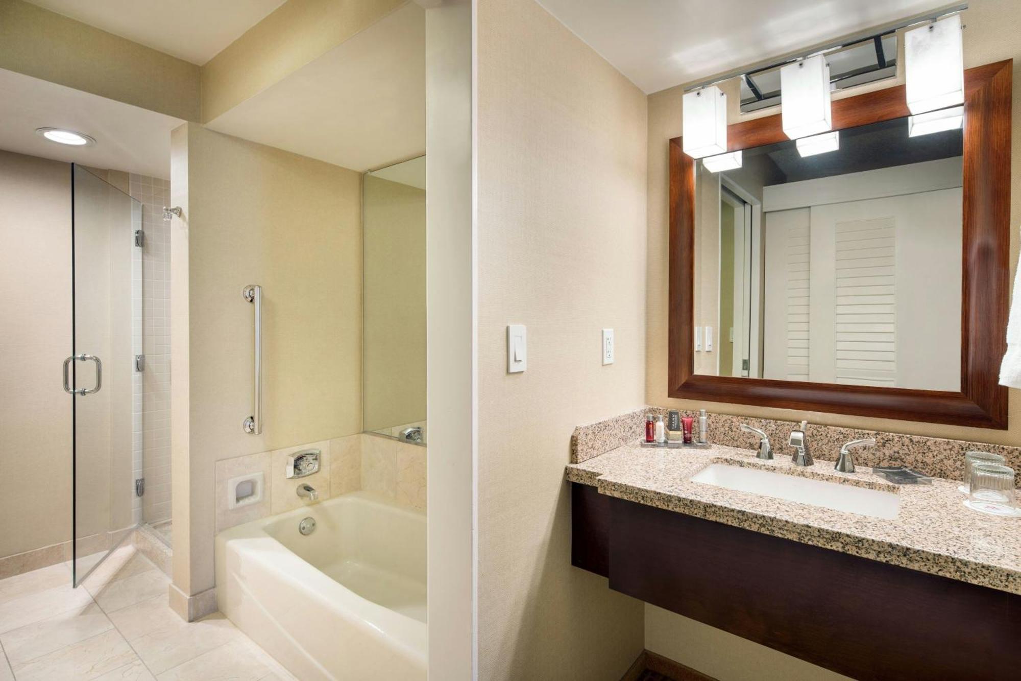 One-Bedroom Suite with Two Double Beds and Sofa Bed with Balcony,1670711366:JPEG