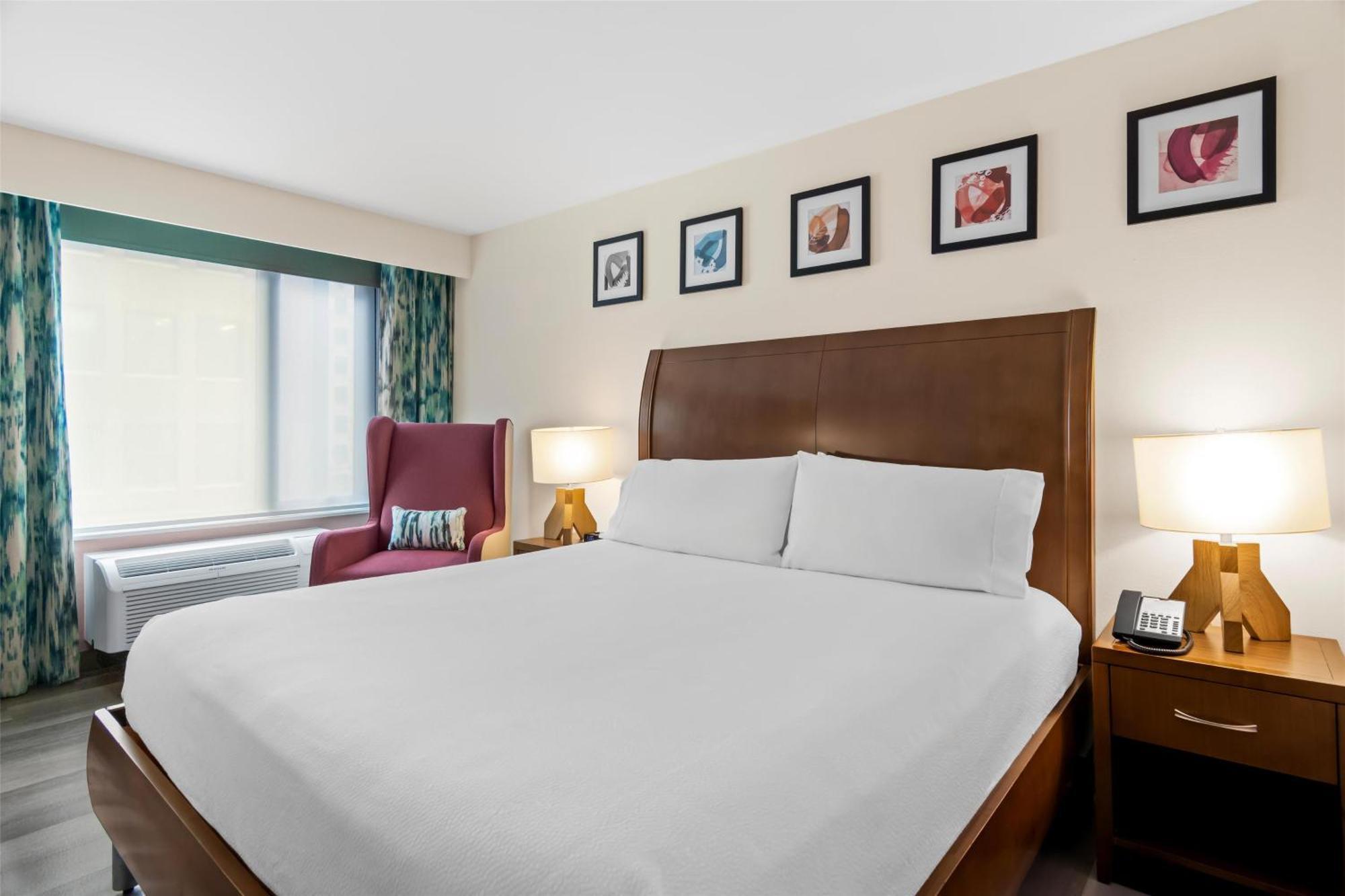 Premium King Room