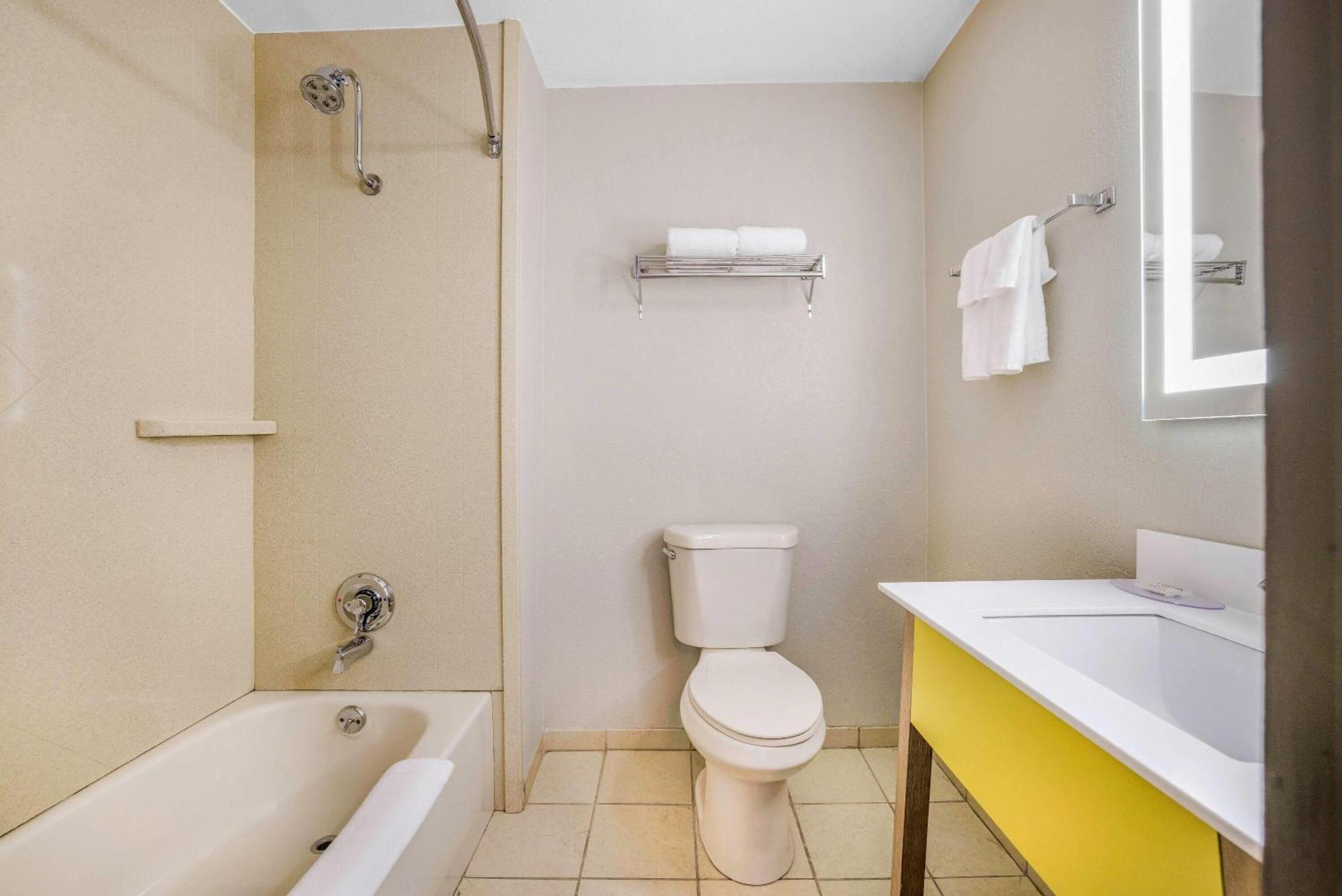 Chambre Lit King-Size - Non-Fumeurs