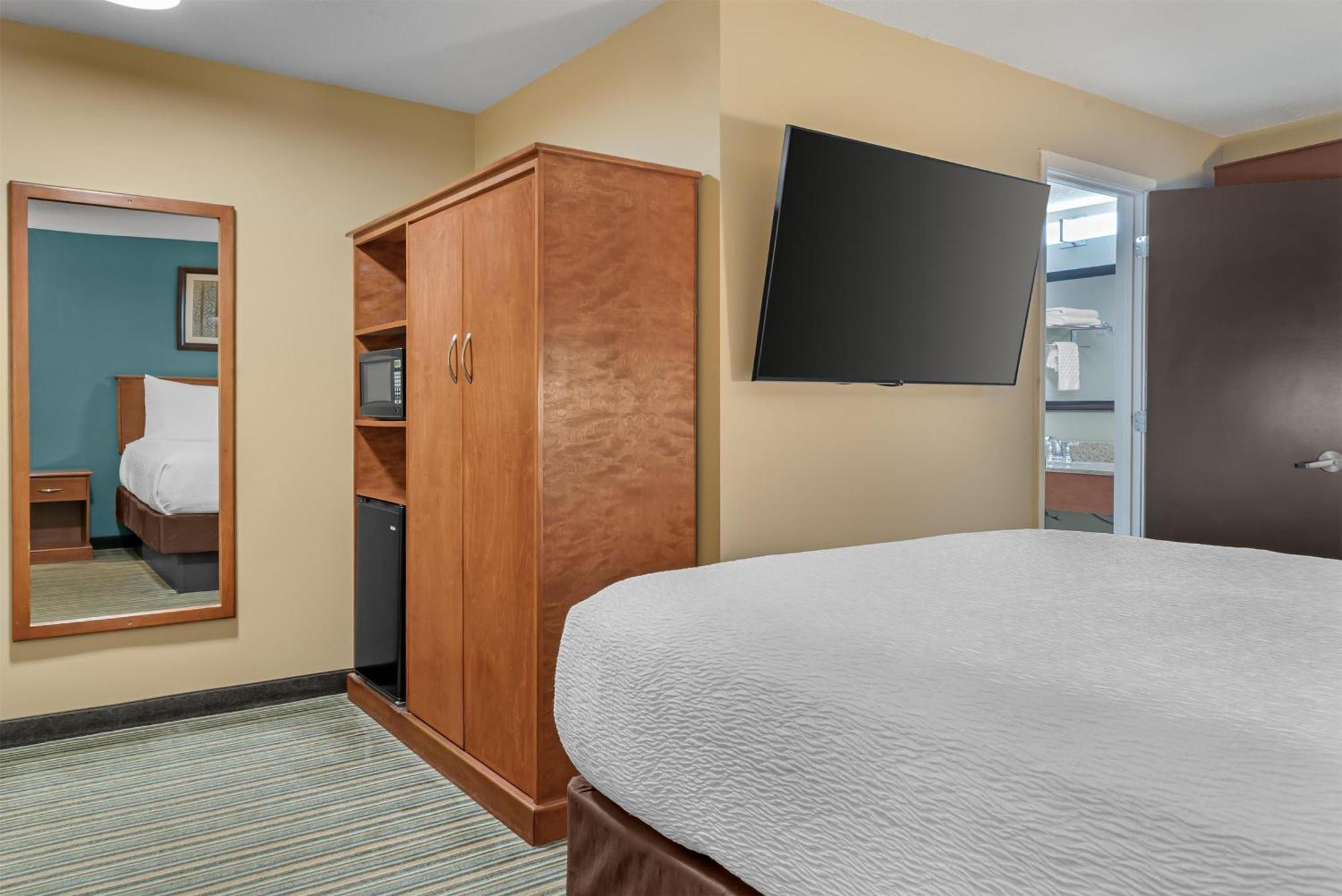Queen Room