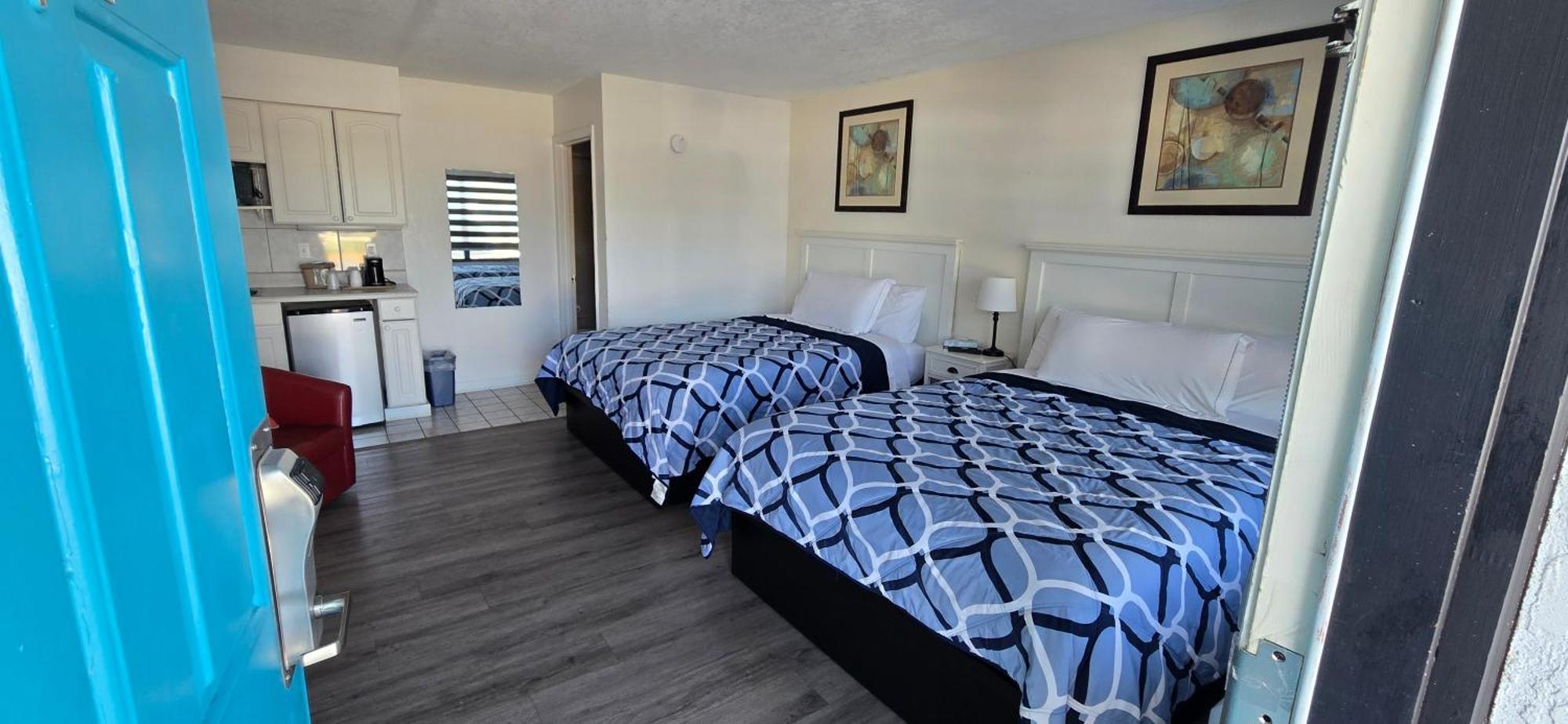 Queen Room Two Queen Beds