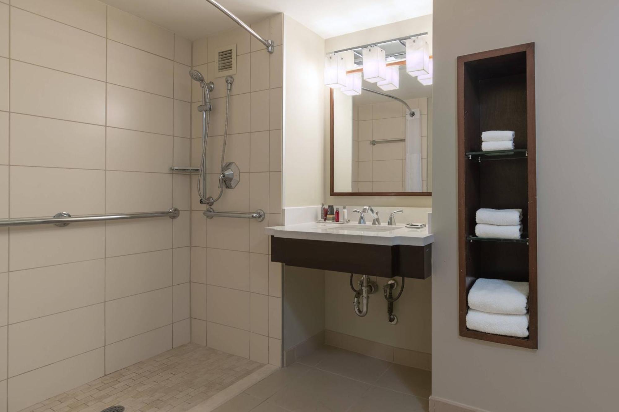2 Queen Beds Guest Room Mobilty Accessible Room Roll Shower