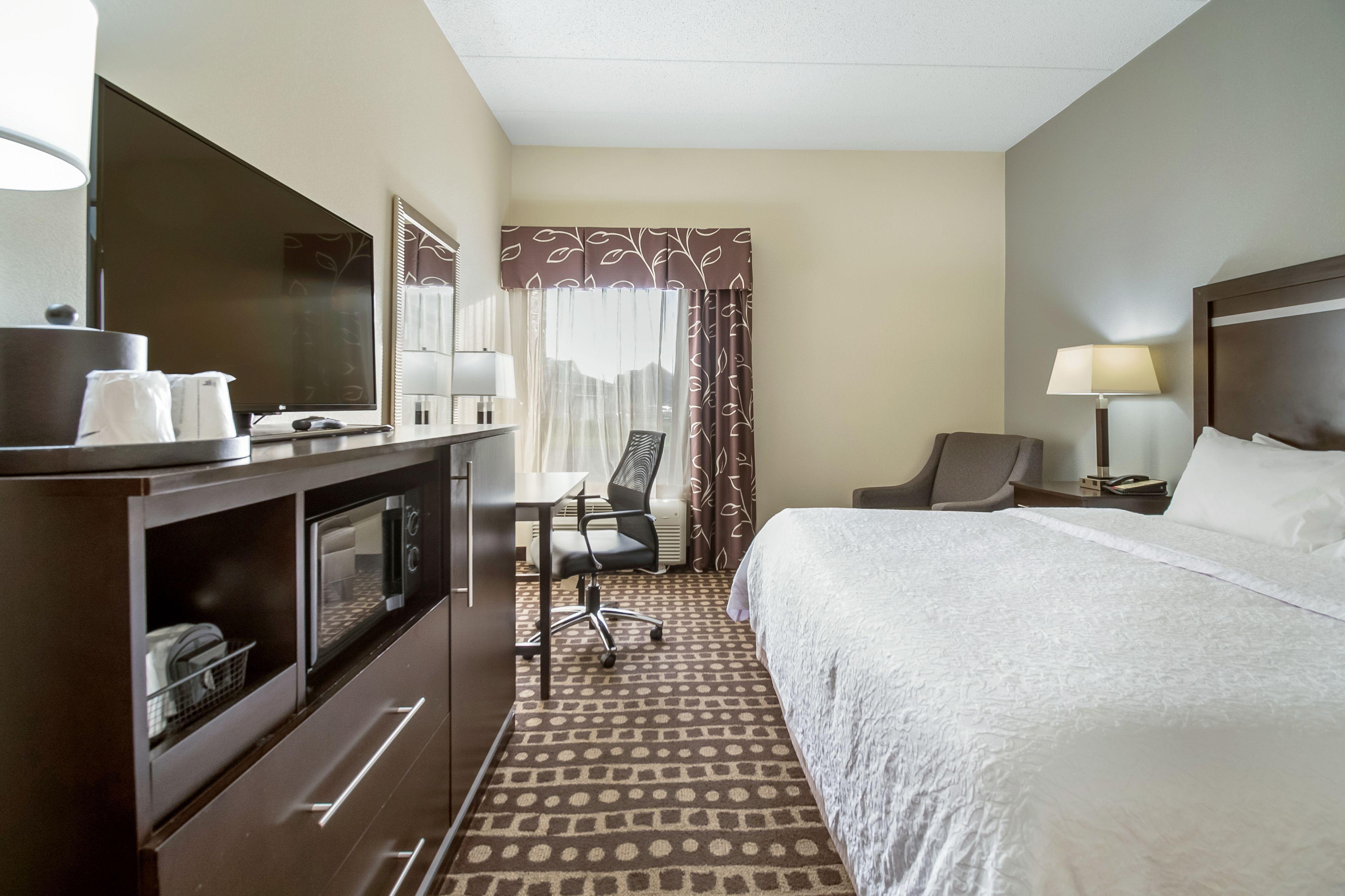 King Room Mobility Access or Non-Smoking