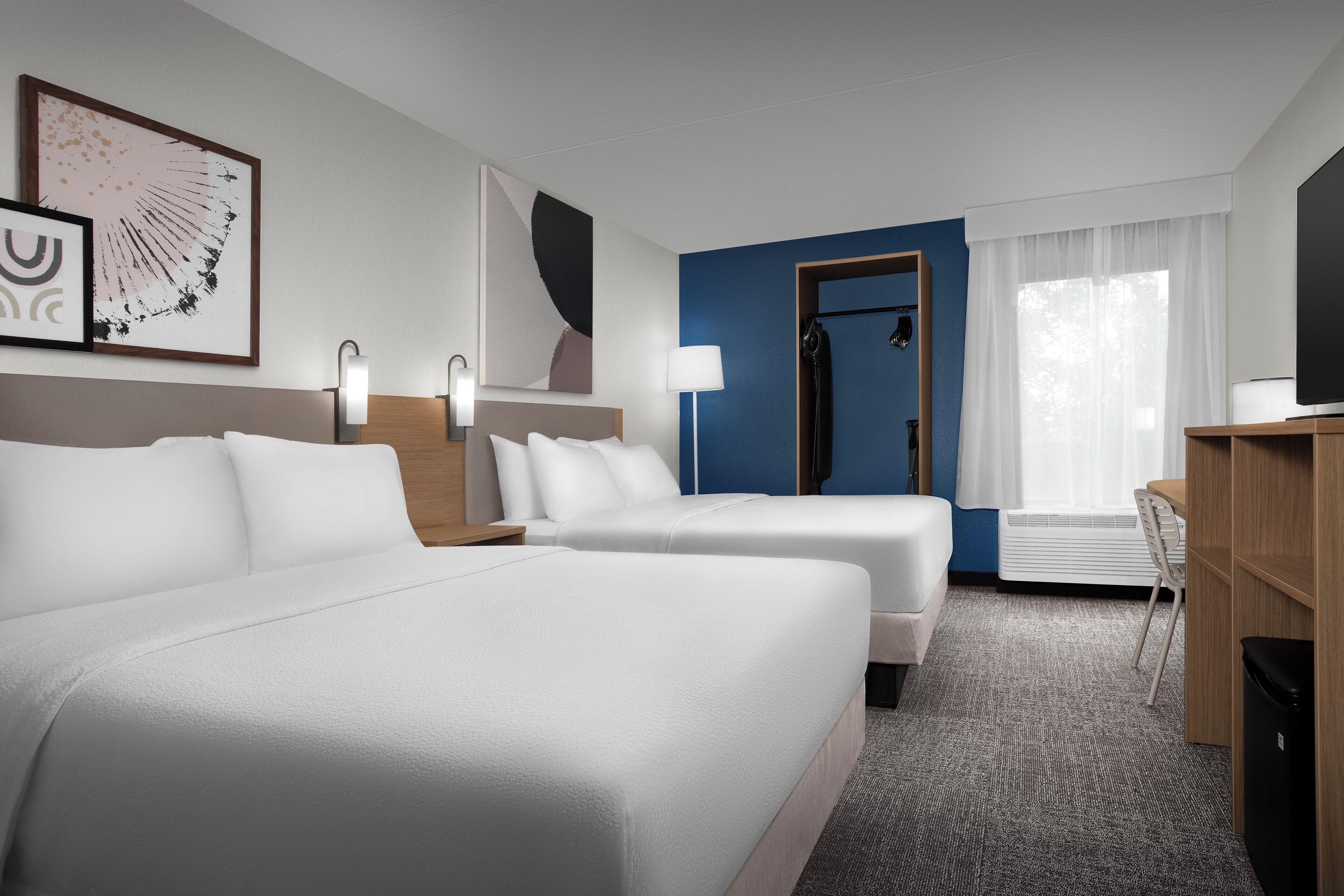 Zimmer mit 2 Queensize-Betten