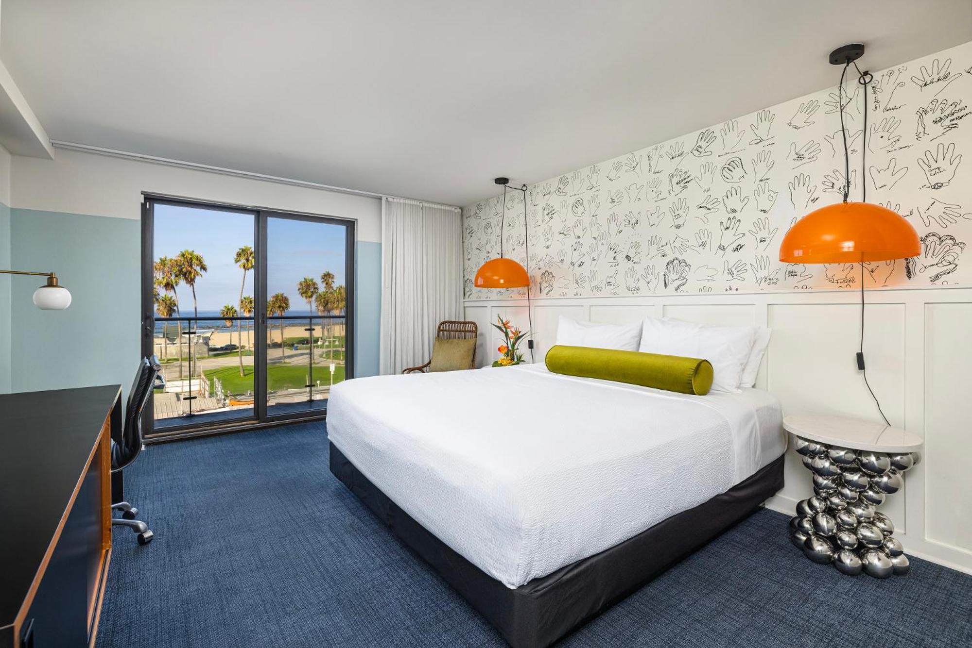 Kamer met Kingsize Bed en Uitzicht op de Oceaan