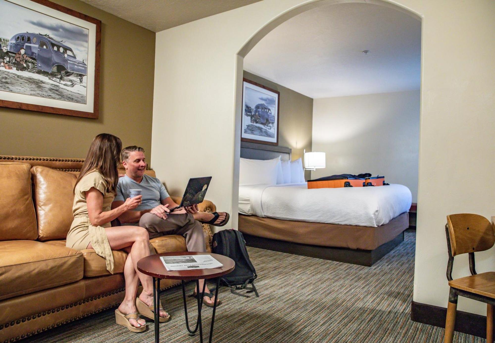 Deluxe King Room