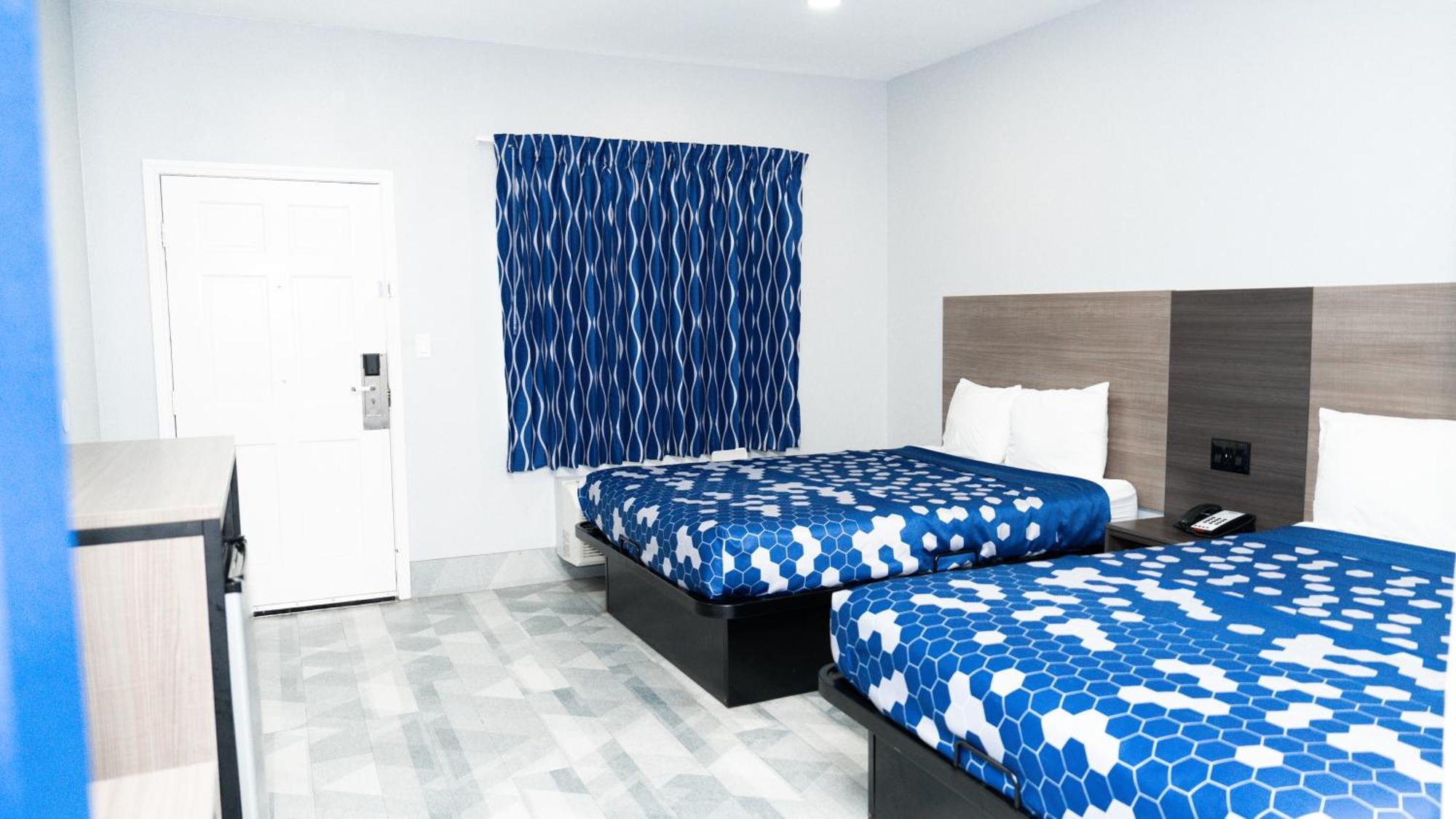 Chambre Lit Queen-size - Accessible aux Personnes à Mobilité Réduite