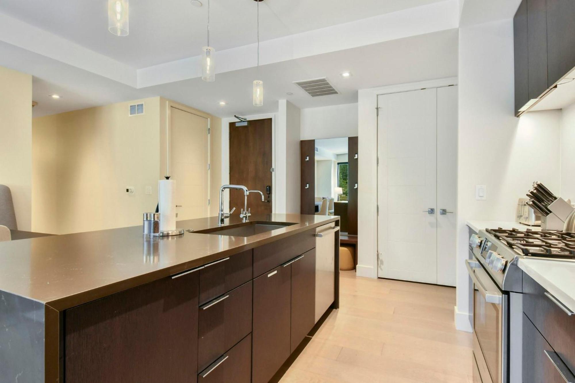 Three-Bedroom Apartment,1747130002:JPEG