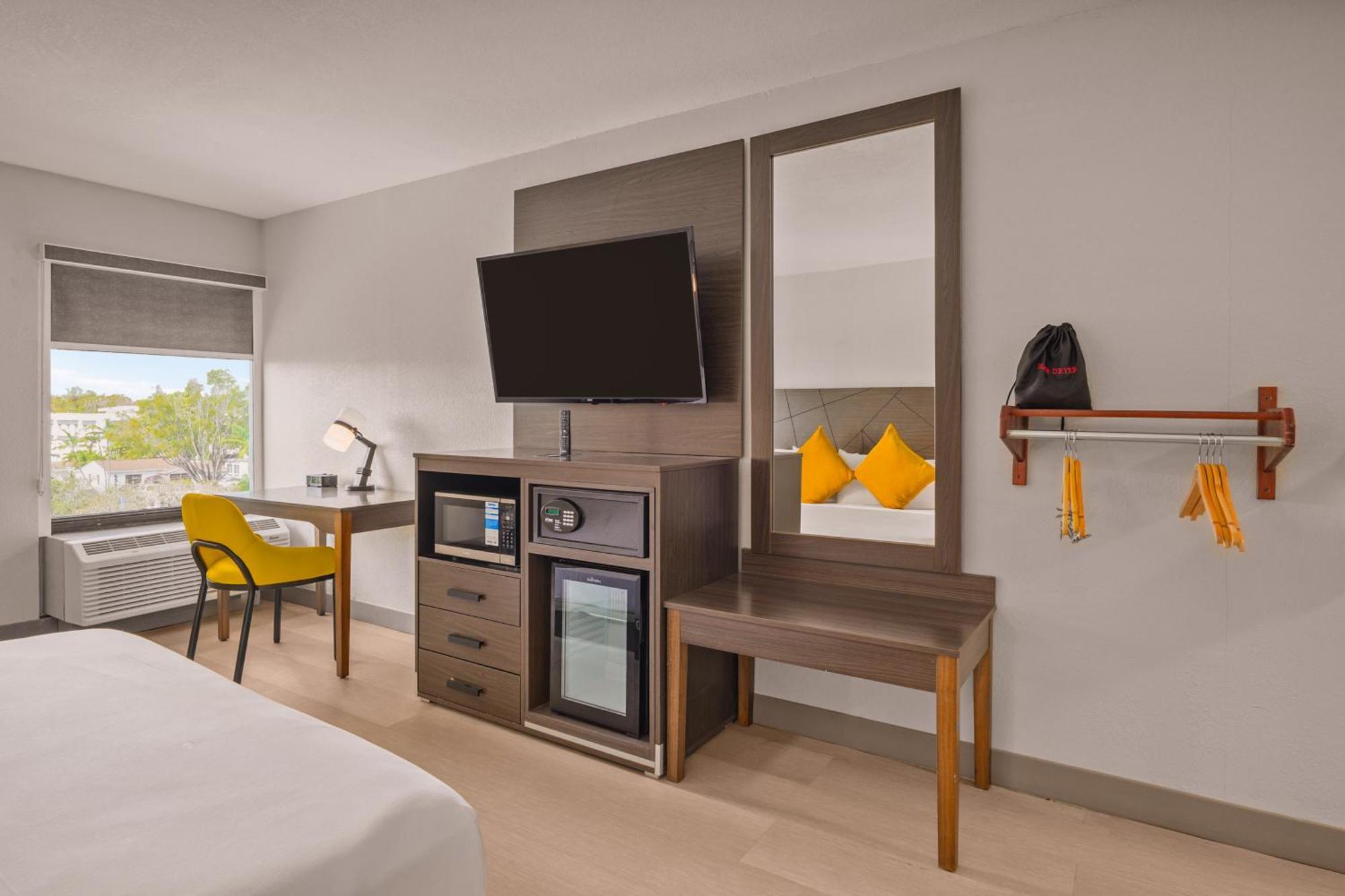 Quarto com Cama King-size - Acessível para Hóspedes com Mobilidade Reduzida