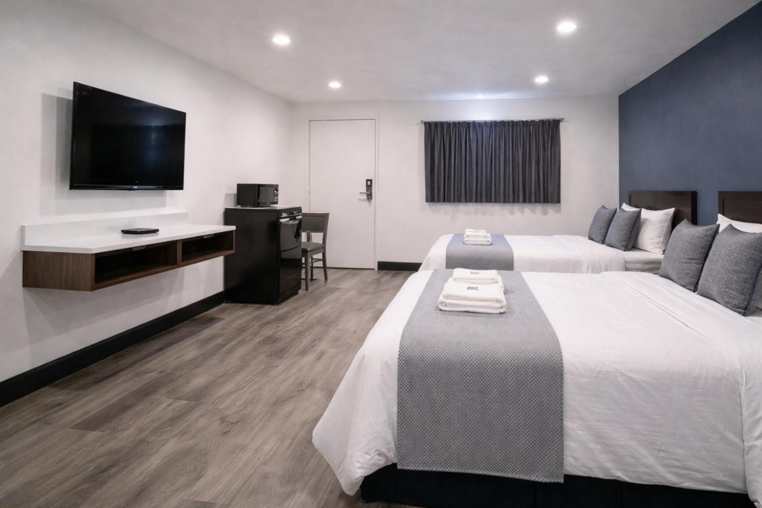 Double Room Two Double Beds