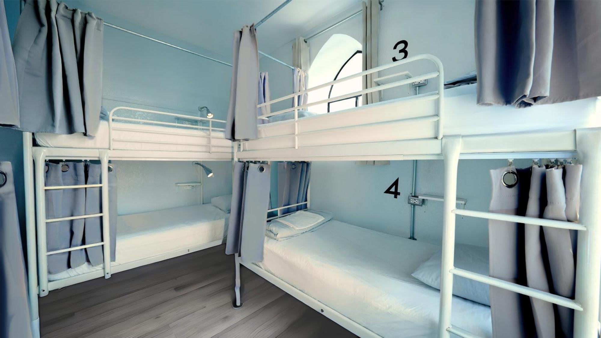 Bed 6-Bed Mixed Dorm