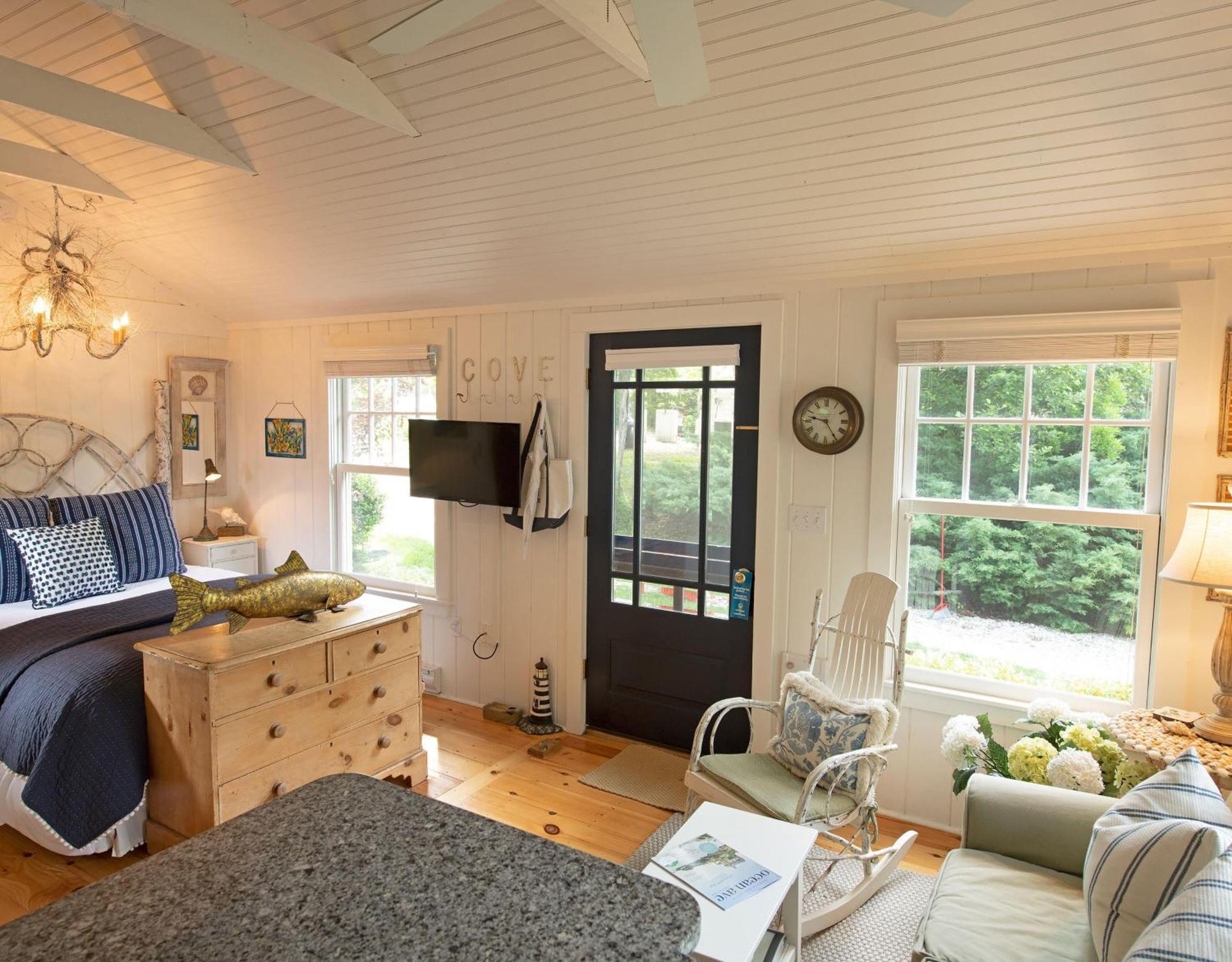 Sea Mist Cottage Cove View
