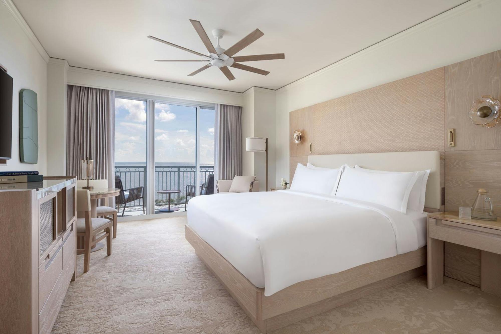 Acomodação com 1 Cama King-size e Vista Frente Mar
