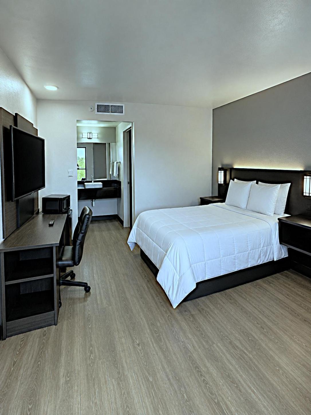 Queen Room
