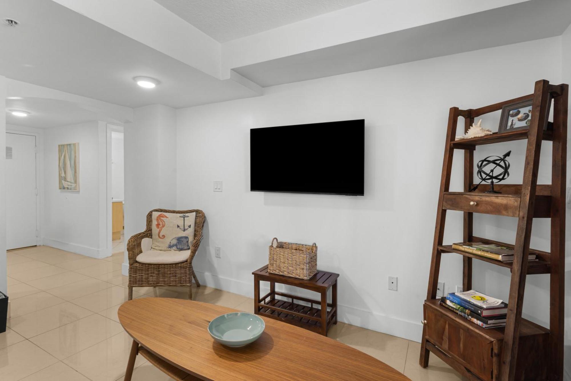 Superior One-Bedroom Apartment