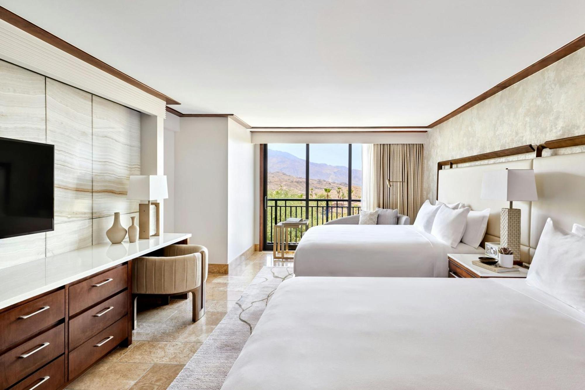 Desert View Room 2 Queens