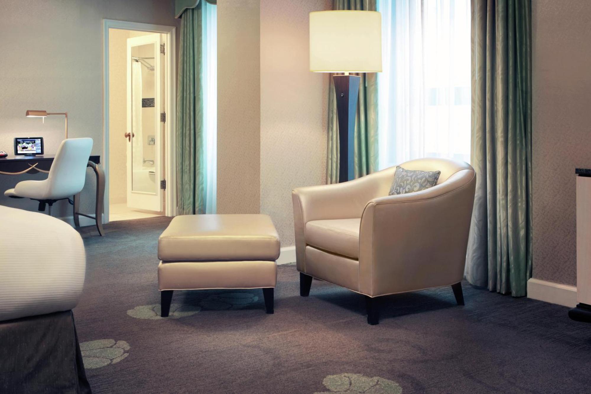 Premium King Room