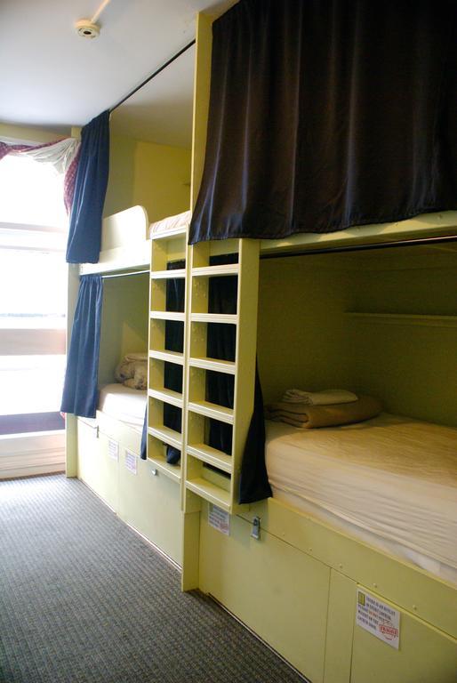Bed 10-Bed Mixed Dormitory Room