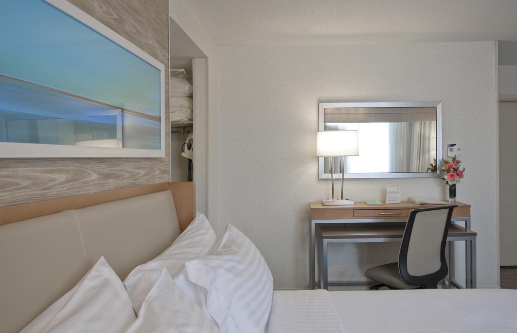 Standard Room,1275530584:JPEG