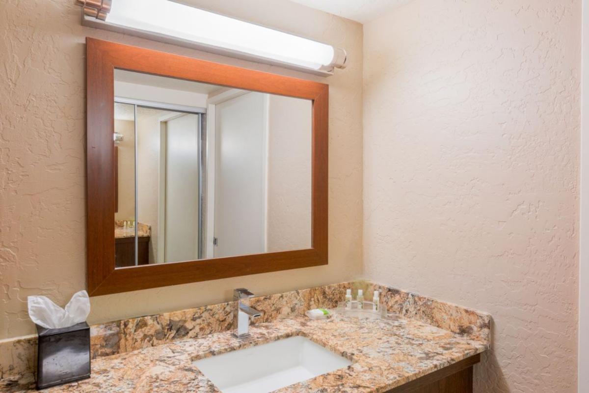 Standard King Room High Floor