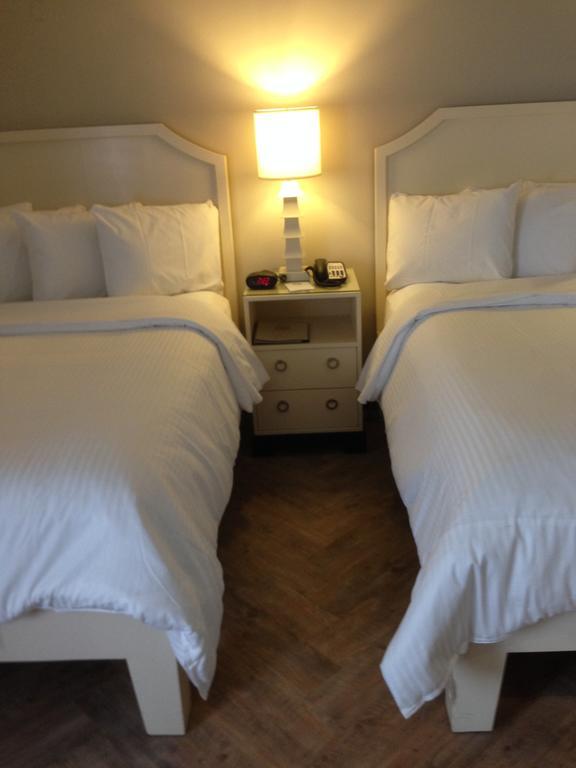 Queen Room Two Queen Beds