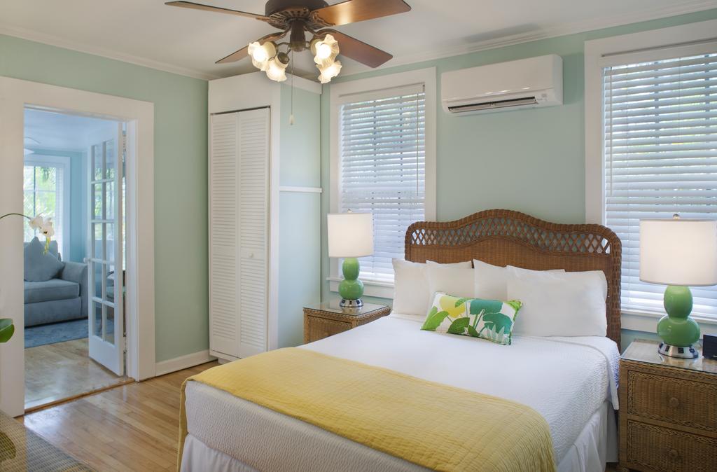 Queen Suite,1371349952:JPEG