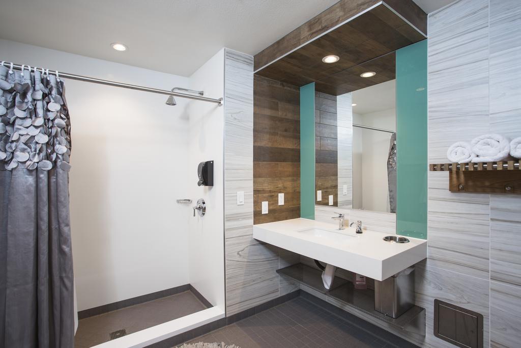 Private Queen Room Ensuite